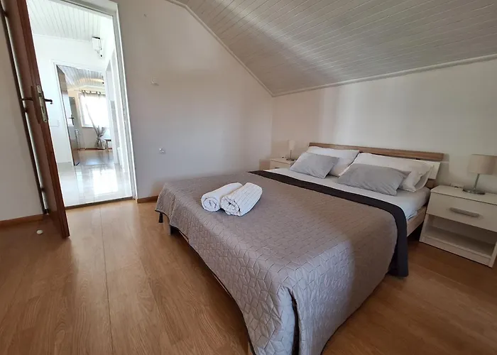 Apartament Marmar *